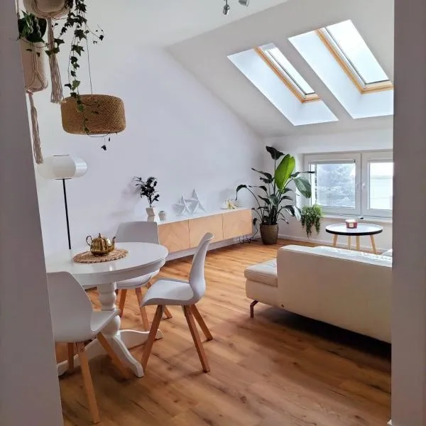 Apartament Sadyba Tykocin、ティコチンのホテル