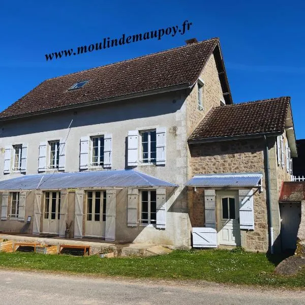 Moulin de Maupoy، فندق في Saint-Symphorien-de-Marmagne
