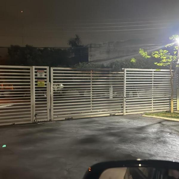 Suíte atrás UFMT - Foto 2