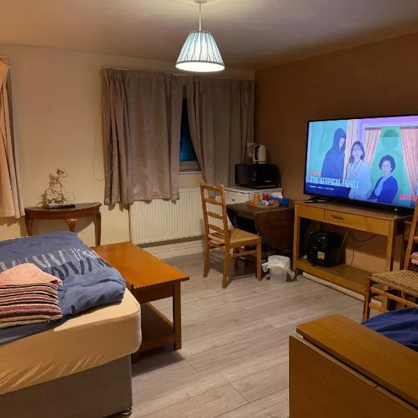 BFamily-Jacks Court, hotel em Stalybridge