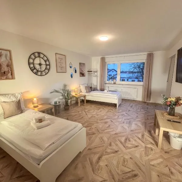 C4S - COME4STAY - Töging - InnStay - 3 Zi Apartment in Töging - 7Personen - Küche - Badezimmer - Balkon - SmartTV - WLAN, hotel en Töging am Inn