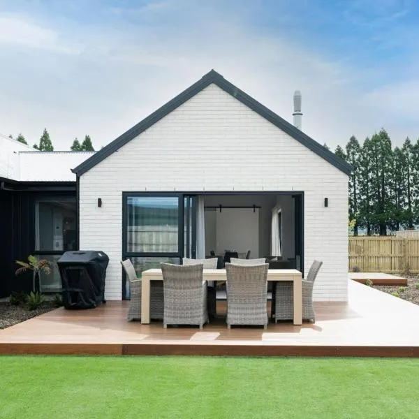 Ultimate Comfort, Brand New Warm Private Home, Hotel in Methven