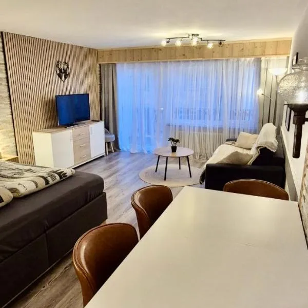 Mountain Holiday Leukerbad Free Parking and WiFi Playroom, hotel v destinaci Leukerbad