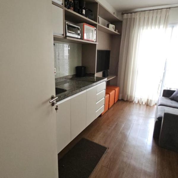 Studio de Bom Gosto, em Condomínio de Alto Padrão