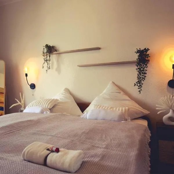 Velmora Boutique Suites - Exklusive Terrassenwohnung im Herzen Lübecks, hótel í Lübeck