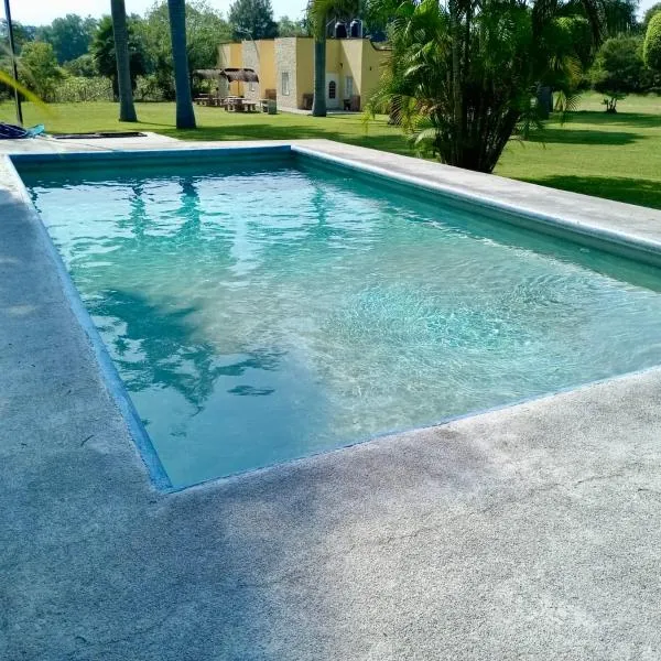 Villas el Paraíso, El Rollo，Tlaquiltenango的飯店