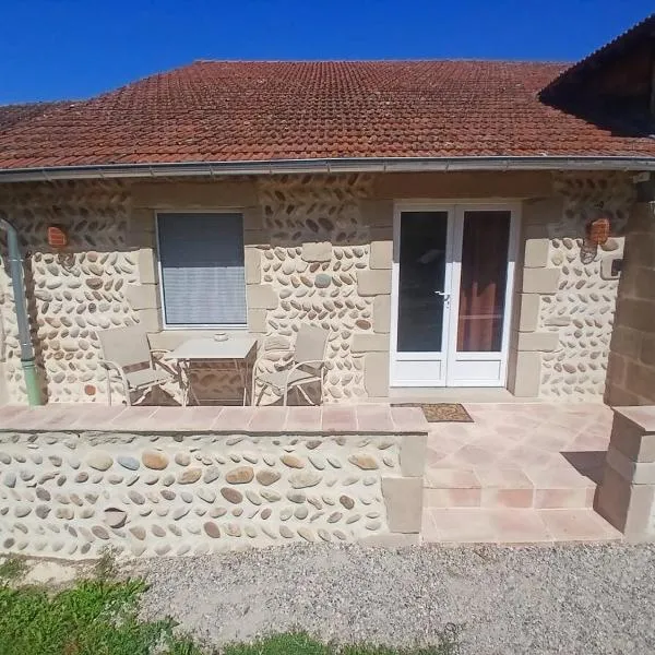 Studio à la campagne, hotel in Châteauneuf-sur-Isère