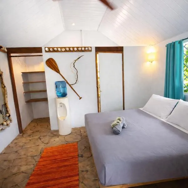 Poe Guesthouse, hotel a Avatoru