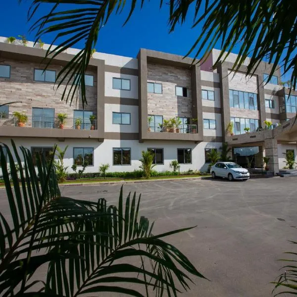 The Palms by Eagles, hotel in Takoradi