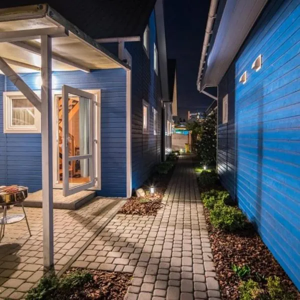 Domki Błękitne Nad Morzem Międzywodzie، فندق في مينزفوجة