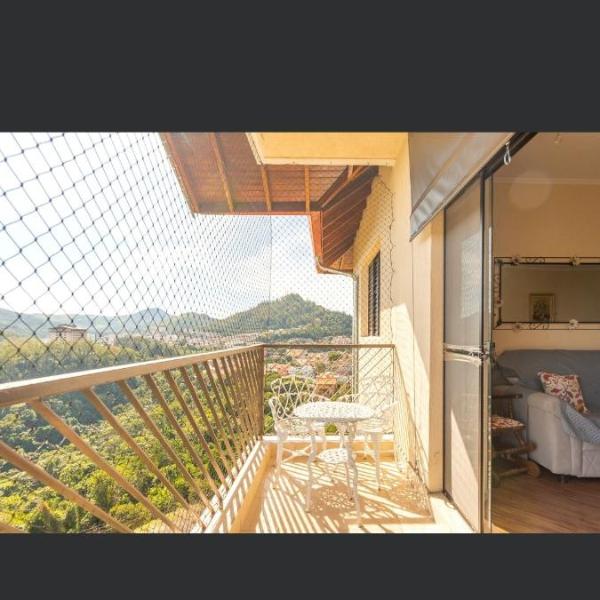 Apartamento completo com vista para montanhas