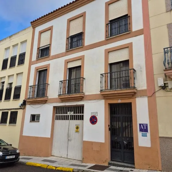 Casa Turistica Termas aparcamiento y desayuno incluido, hotel en Mérida