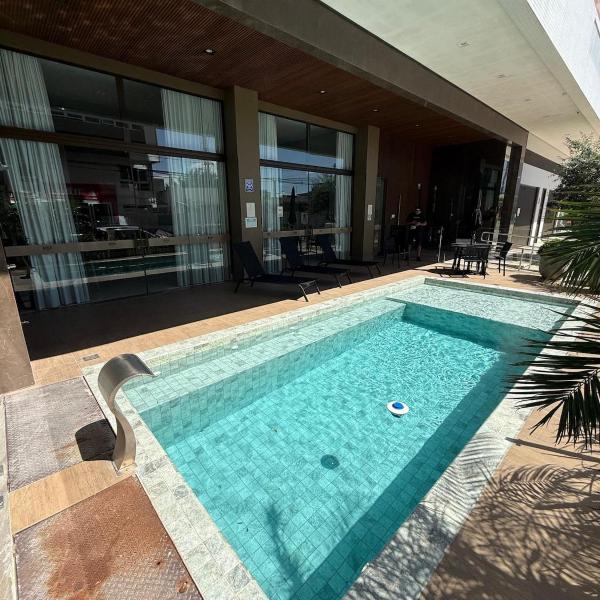 Apartamento 2 dormitórios, com piscina e perto da praia
