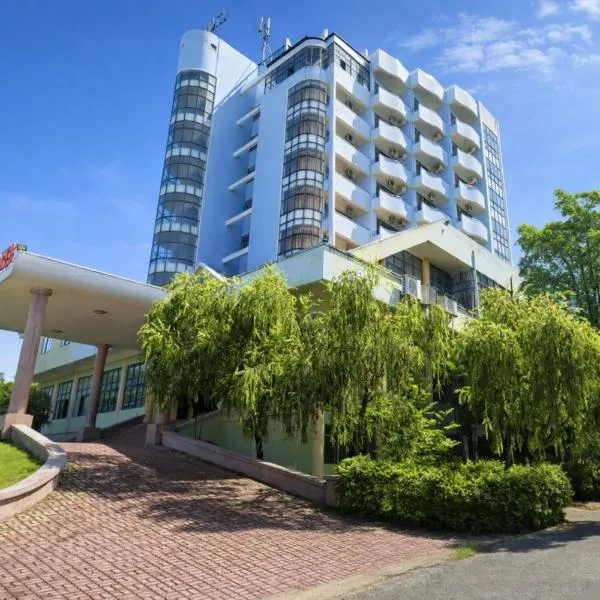 Viet Thai Hotel, hotell i Hồng Lĩnh