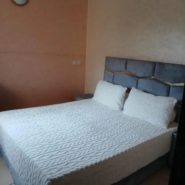 jardaine d'Ifrane, отель в городе Ифран