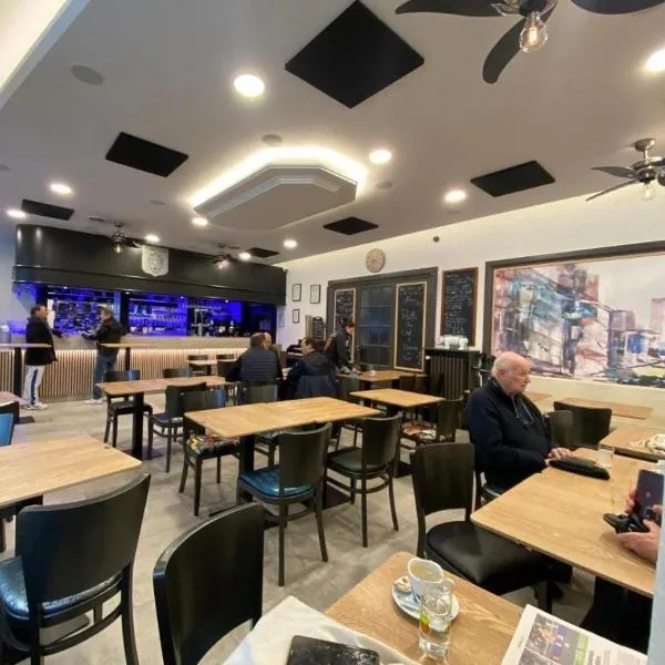 Hôtel Brasserie Le Lion d'Or, hótel í Meximieux