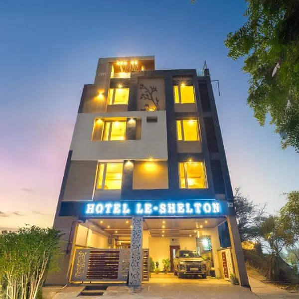 Tripli Hotels Le Shelton, hotel in Udaipur