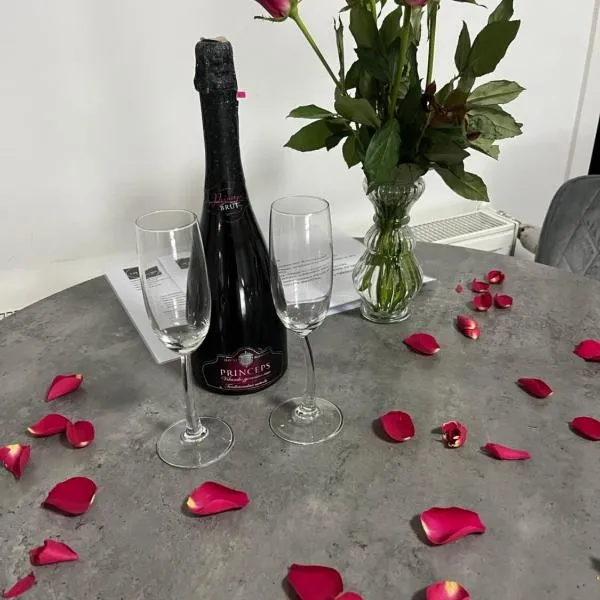 LuxRooms Bjelovar, hotel em Bjelovar