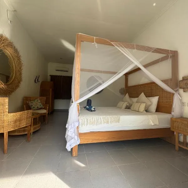 Blue EmOcean Dive Resort, hotel en Moyo Island