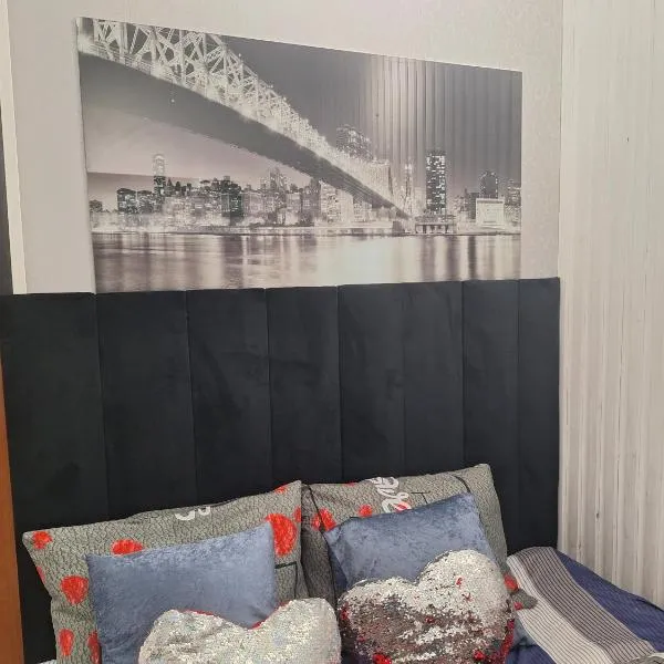 Mieszkanie 2 pokoje-Faktura, hotel em Szczecinek