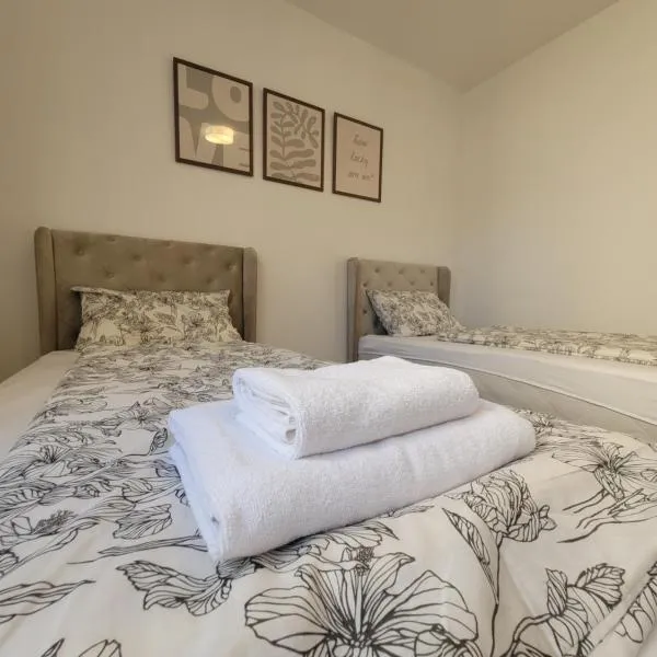 Apartman Holiday Self Check-in, Free parking, hotel em Mostar