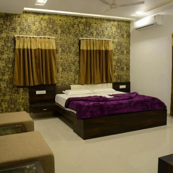 Sri Shivam Hotel, khách sạn ở Gondia