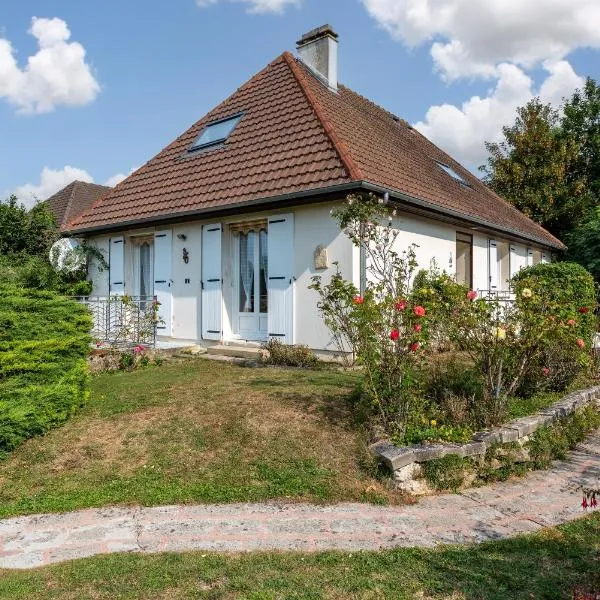 Grande Maison Familiale - 10 Pers - Caen et Plages du Débarquement, hotel en Ifs