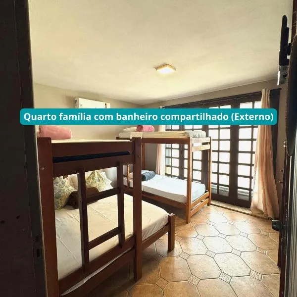 Hostel Costa Terral, hotel a Matinhos