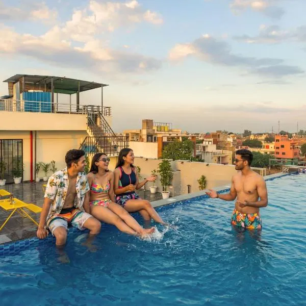 The Hosteller Agra, Tajganj, hotel em Agra