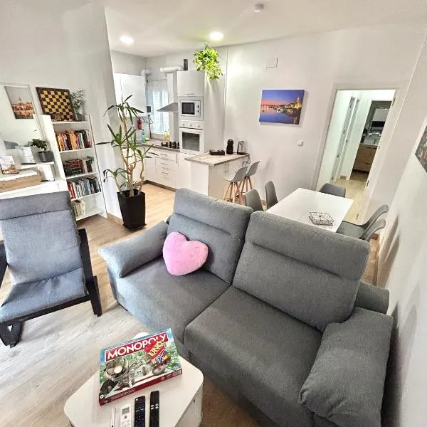 Apartalux Sevilla Camas, hotel em Camas