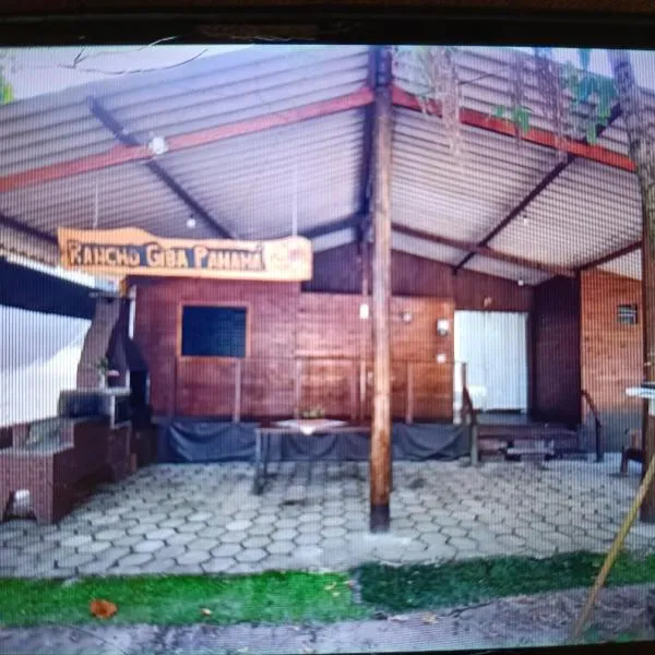Rancho Pé na Areia- Ubatumirim Giba Panamá，烏巴圖巴的飯店