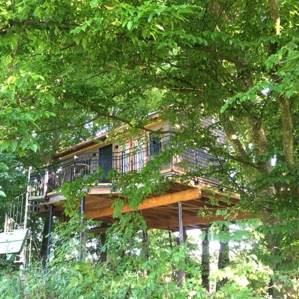 Baumhaus auf dem Kellerberg – hotel w mieście Fischach