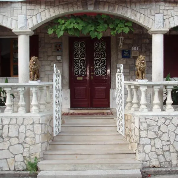Apartments and Rooms Deskovic, hotel v destinaci Mošćenička Draga