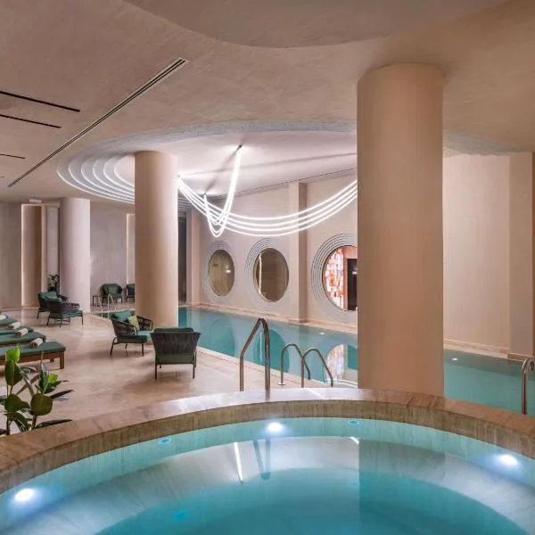 Swissôtel Tbilisi, hotel em Tbilisi