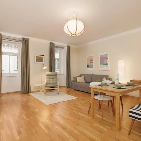 Crown apartments! Cozy modern apartment near Naschmarkt, khách sạn ở Wien
