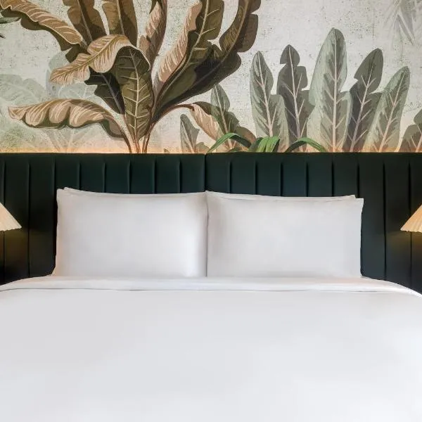 Yas Plaza Mangroves by IHG, hotel u Abu Dabiju