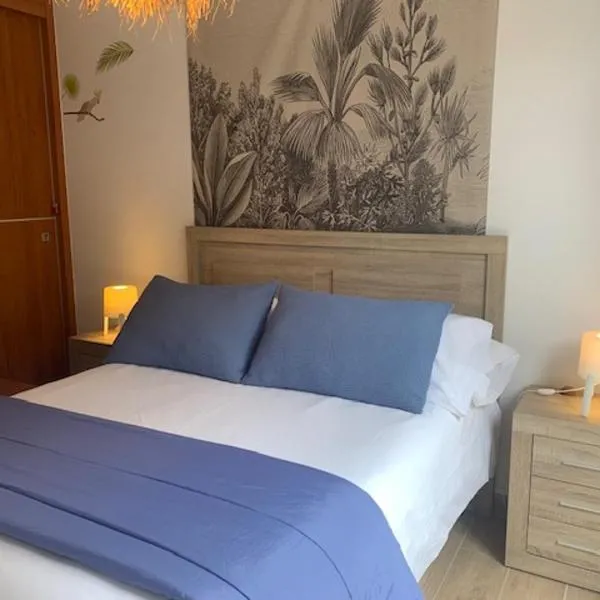 OCEAN PLAGE Appartement-terrasse-garage-wifi-draps et serviettes, hotel in Hendaye
