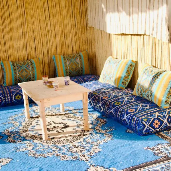 Surf Apartment in Tamri Rooftop Local Experience, viešbutis mieste Tamri
