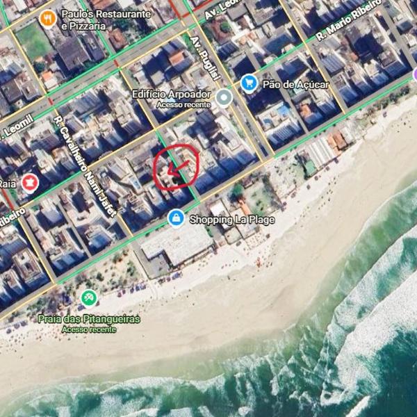 Beautiful Pitangueiras Beach, 3 suites, Balcony, Beach service, 1 min beach