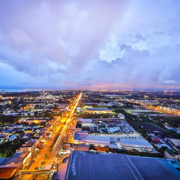 Holiday Inn & Suites Rayong City Centre by IHG, hotel v mestu Rayong