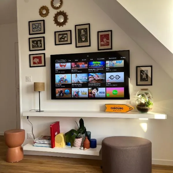 App cosy avec balcon et accés plage, khách sạn ở Cabourg