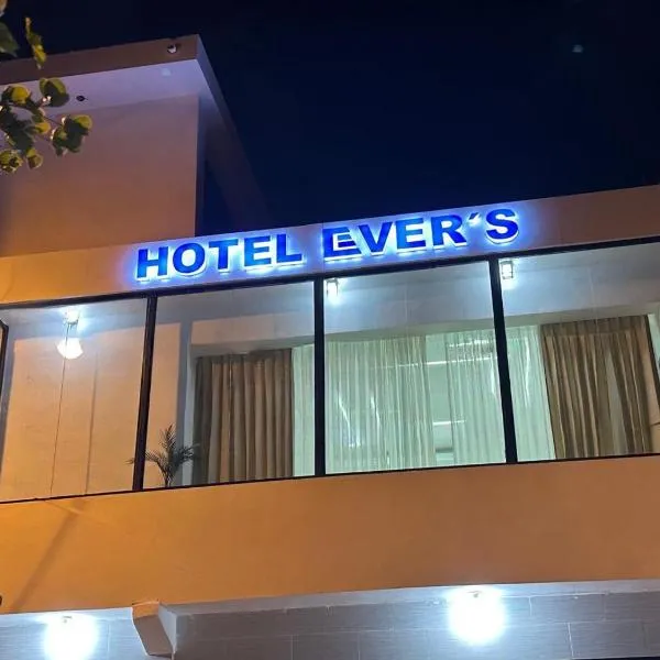 Hotel Evers, hotelli kohteessa Azua