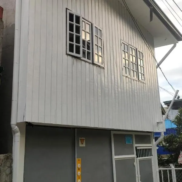 Kochimoto Guesthouse, hotel in Baguio