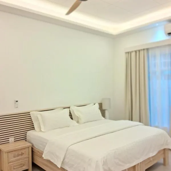 Sunny Day Inn Maldives,马纳杜岛的飯店