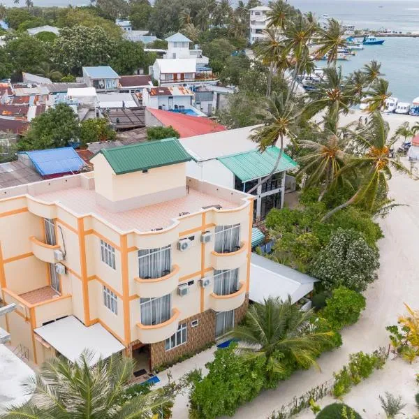 IRIS Beach Residence, Hotel in Guraidhoo