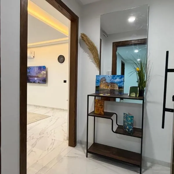 Tunis Ain zaghouen - Lac 2 View & Italian Design، فندق في العوينة