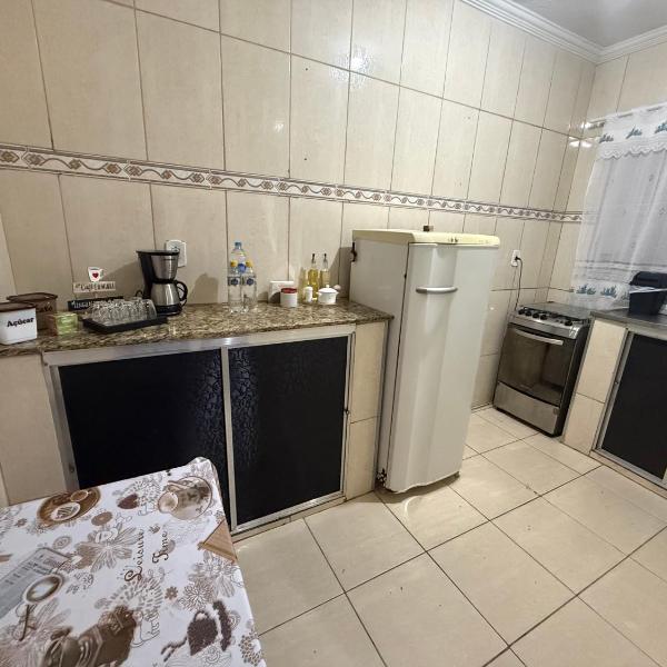 CASA DO ROMEIRO I Hospedagem em Aparecida - Foto 4