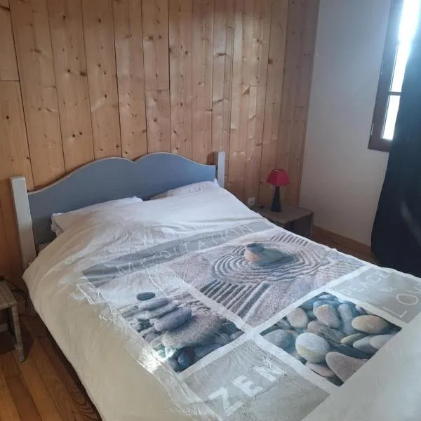 Le Vaillet، فندق في Saint-Appolinard