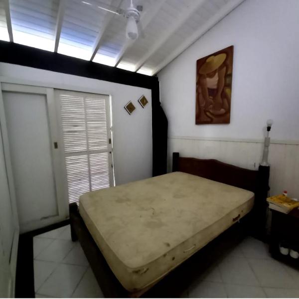 Casa com piscina e churrasqueira 30m da praia - Foto 2