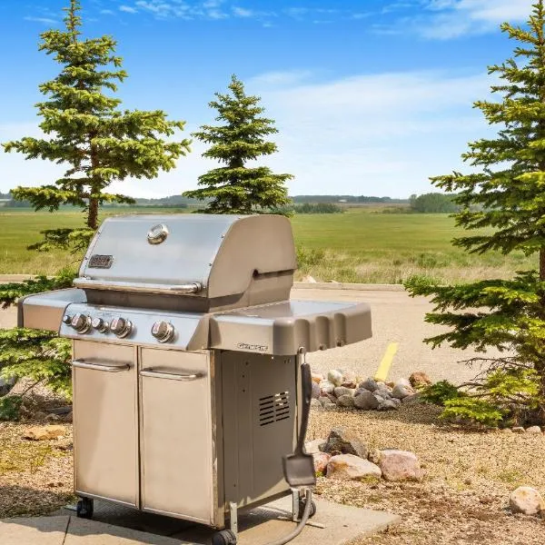 Elk Island Studios - Lamont, hotel en Lamont